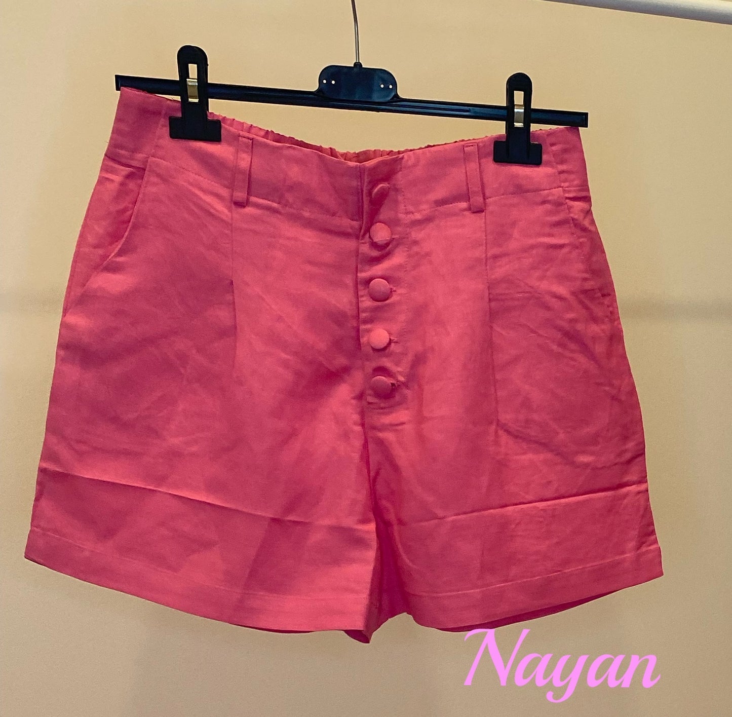 Short fucsia