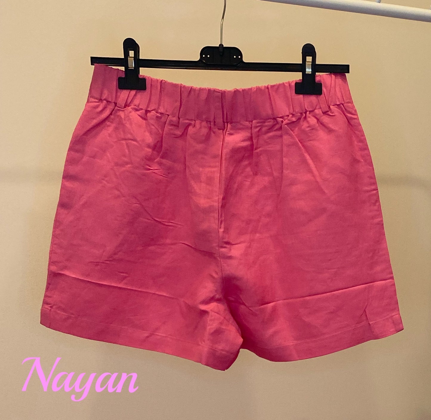 Short fucsia