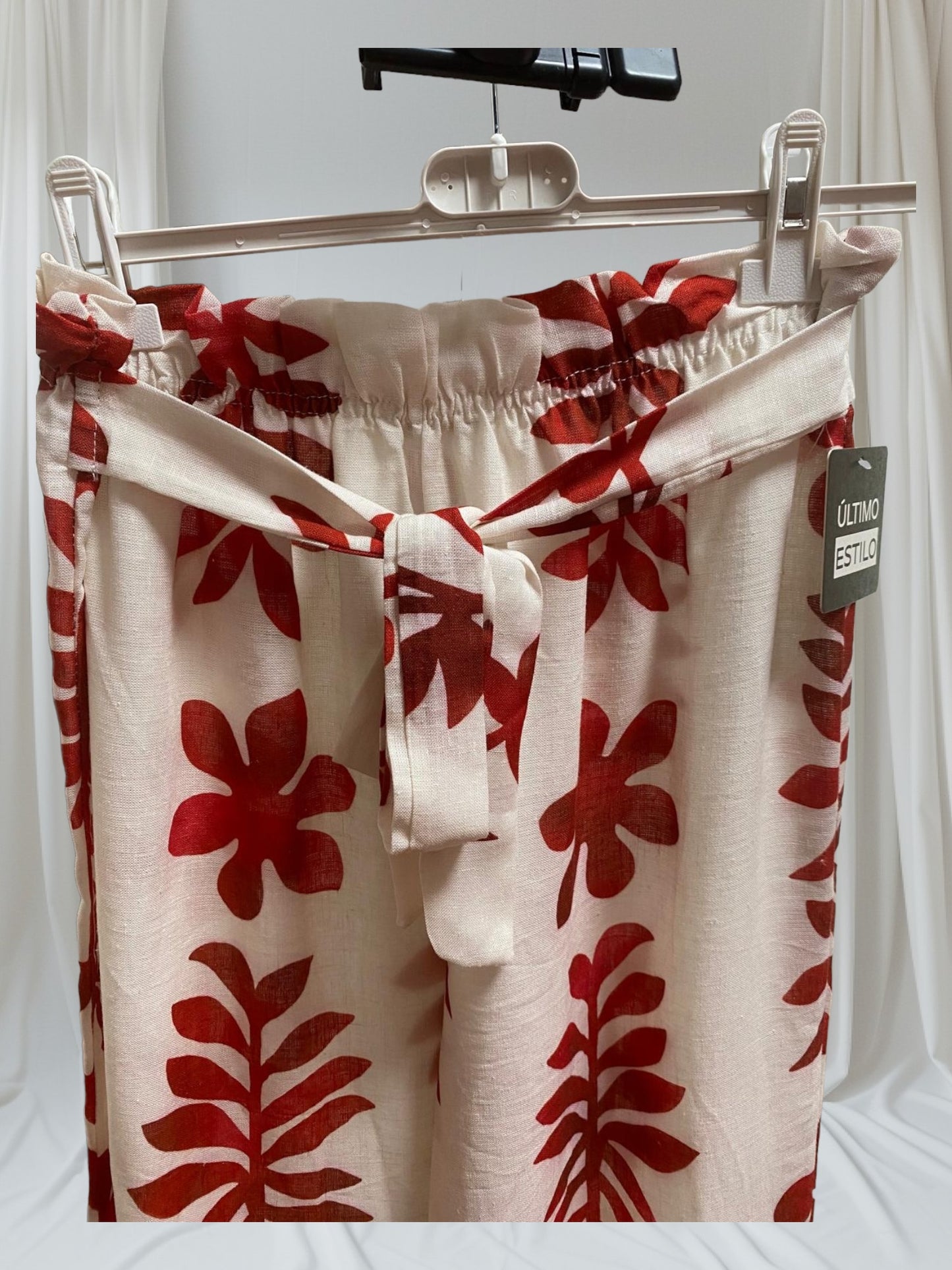 Pantalón hojas