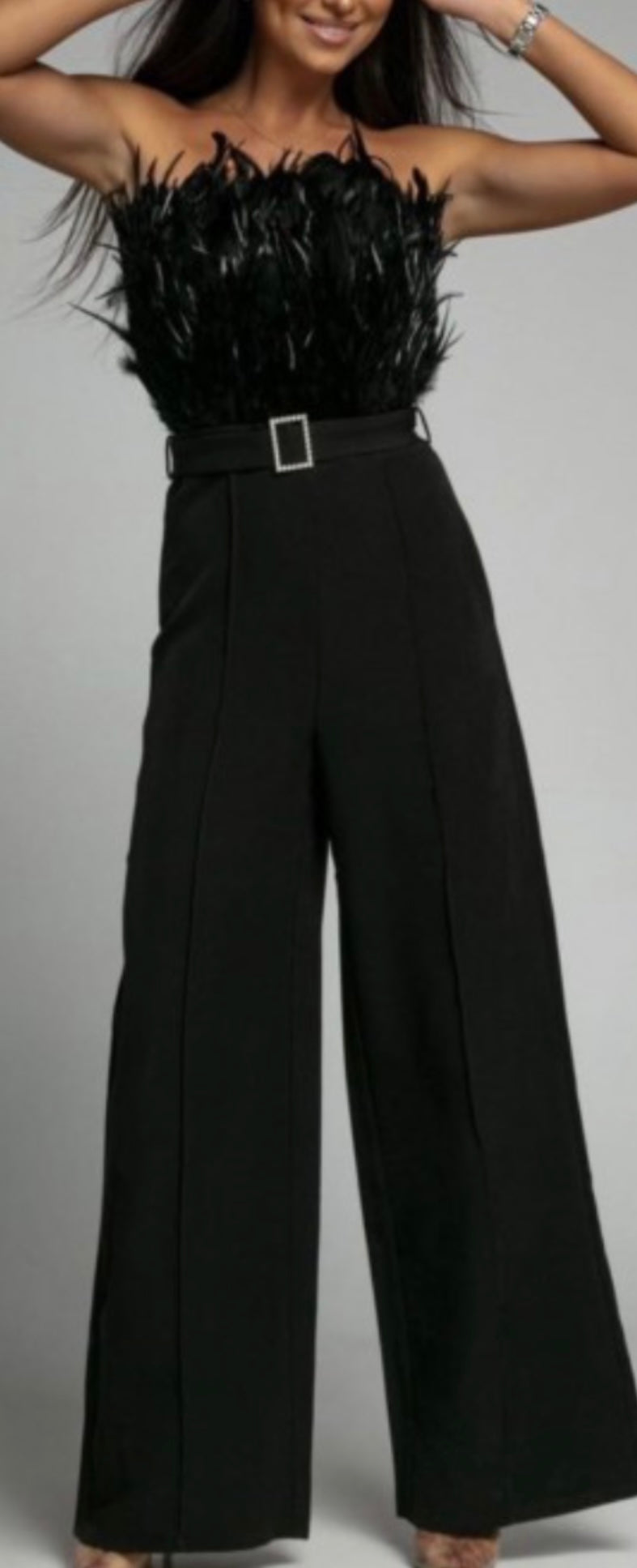 Mono plumas negro