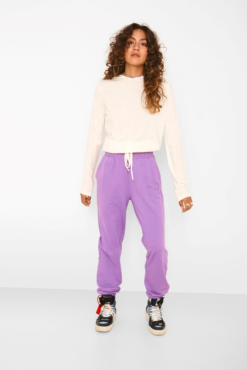 Sudadera blanca de punto