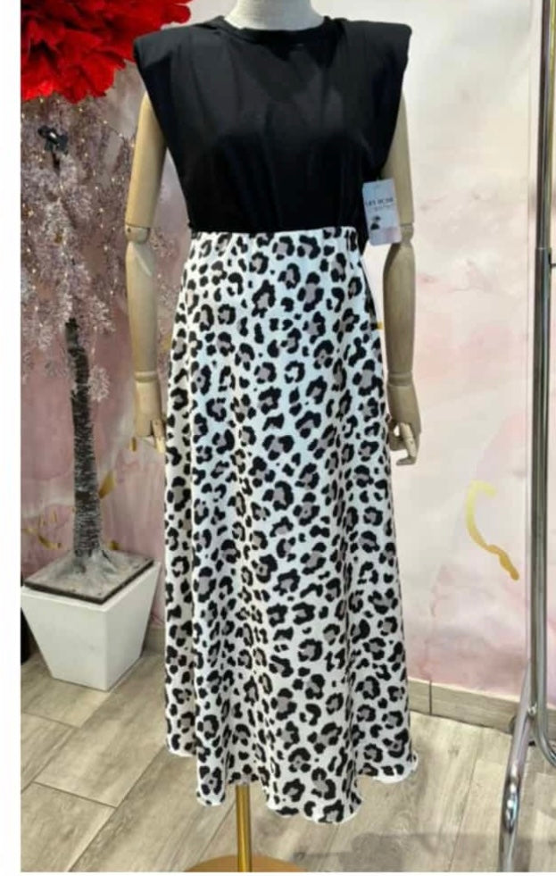 Falda satinada animal print