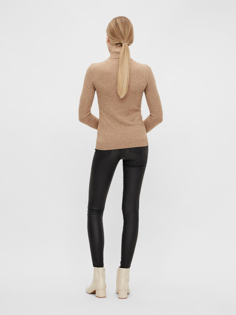 Jersey cuello alto