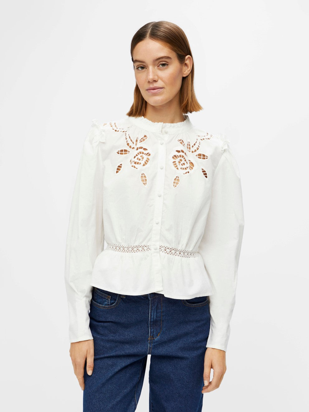 Camisa bordada calados