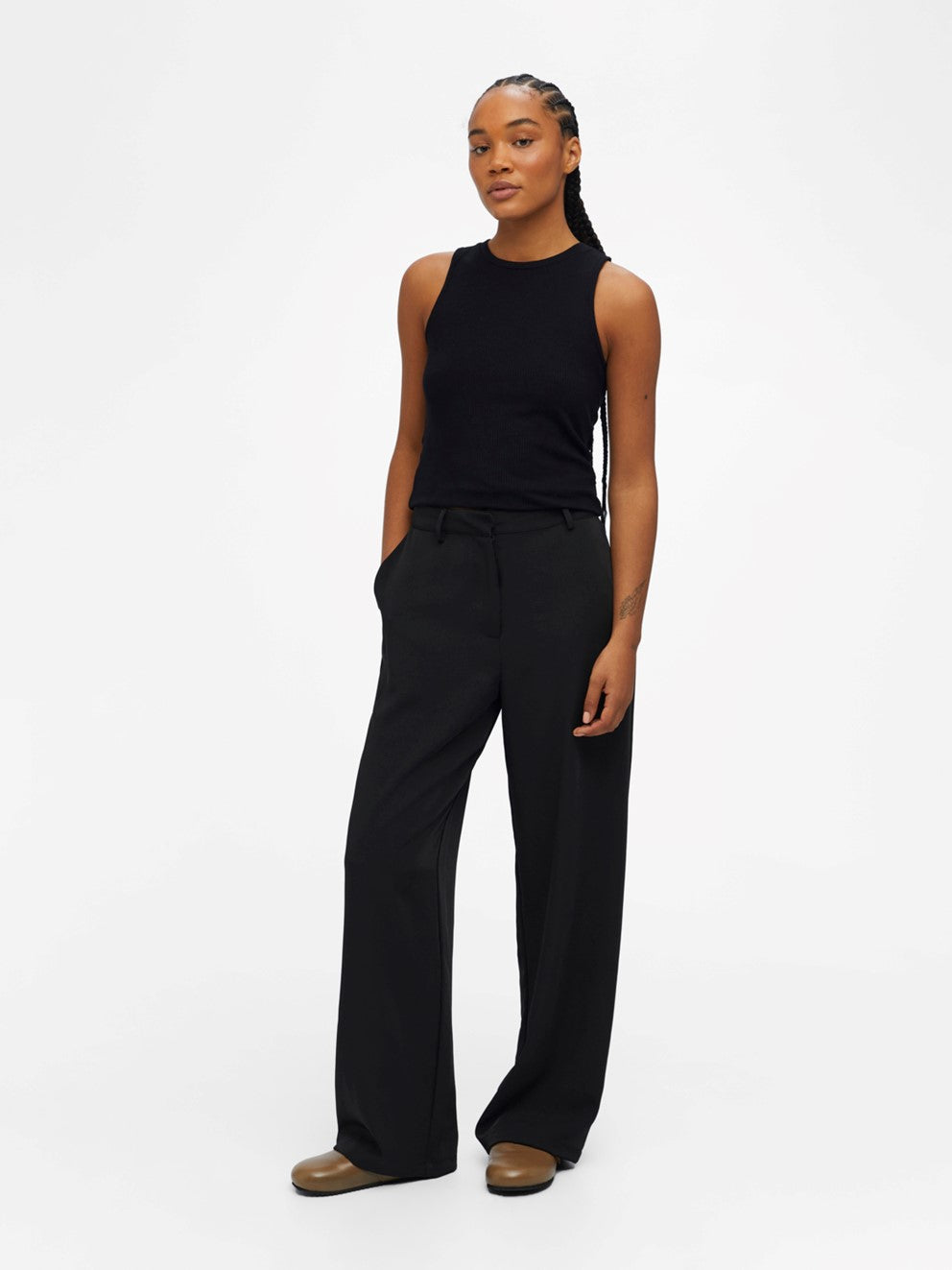 Pantalón negro palazzo